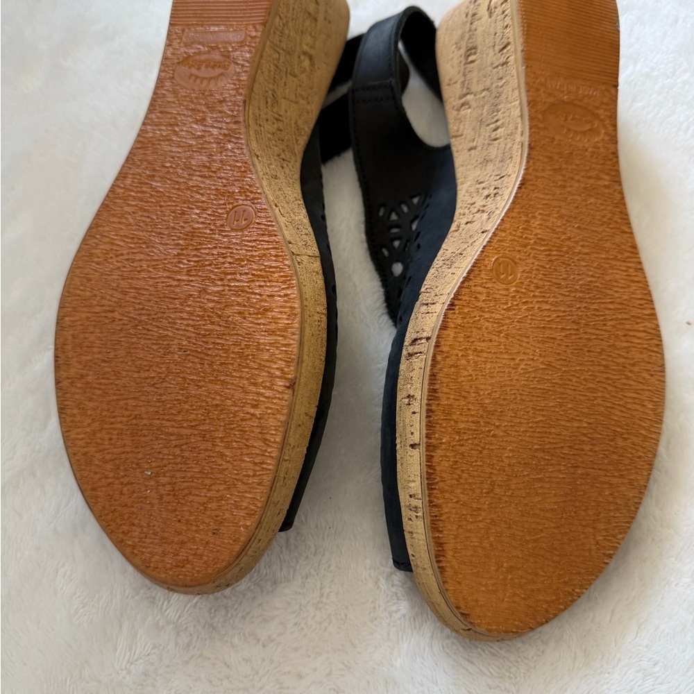 Spring Step Black Cut-Out Wedges - Picture 6 of 7